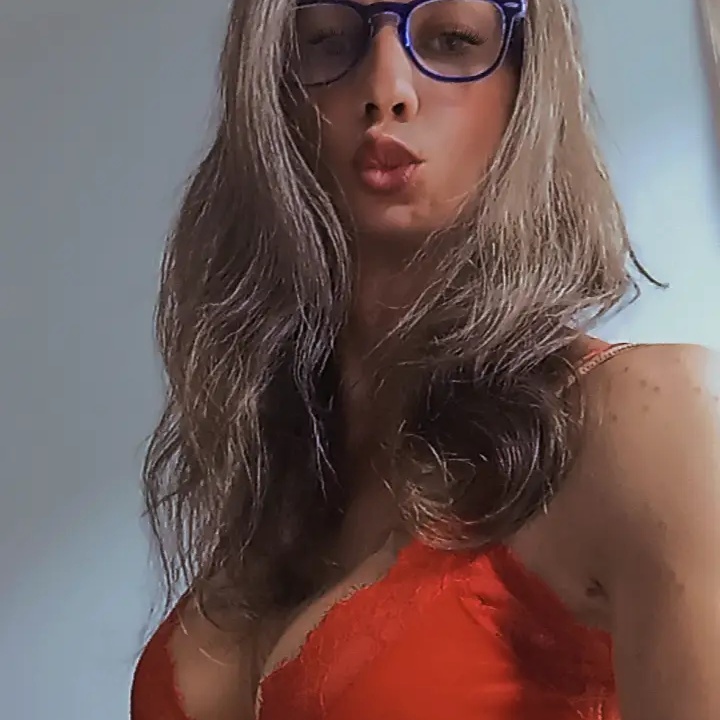 Zdjęcie profilowe Landryna16V na WatchMeMore